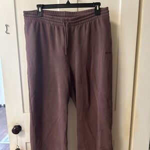 Aritzia Boyfriend Fit Sweatfleece Pants